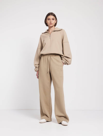 Straight Leg Sweatpant in Taupe