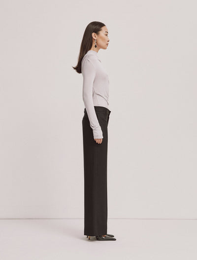 Iphis Draped Long Sleeve Top in Lavendula