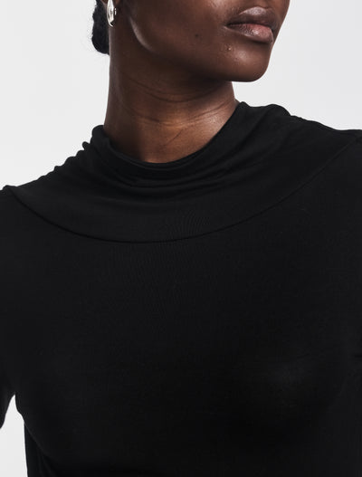 Anjea Reversible Top in Black