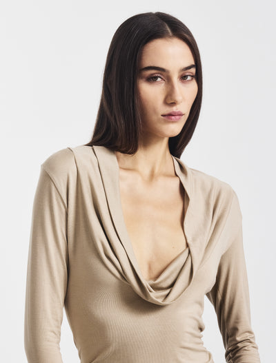 Anjea Reversible Top in Taupe