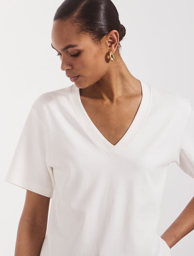 Compact Cotton V Neck T-shirt in Off White