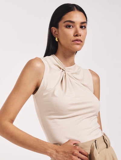 Sadie Twist Shoulder Top In Enoki Mushroom