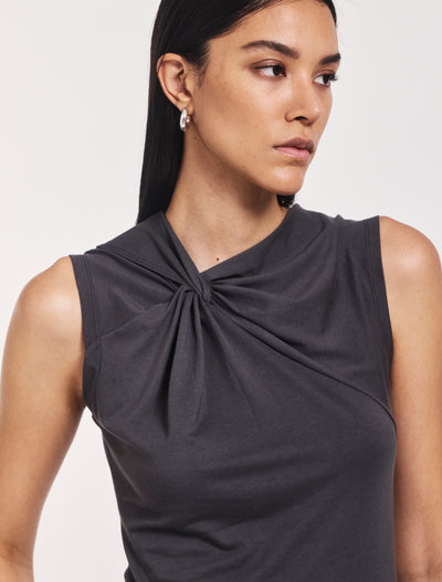Sadie Twist Shoulder Top In Magnet