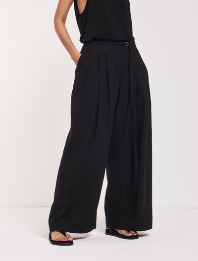 Evie Wide Leg Trouser in Black