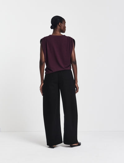 Sofia Barrel Leg Jean in Black