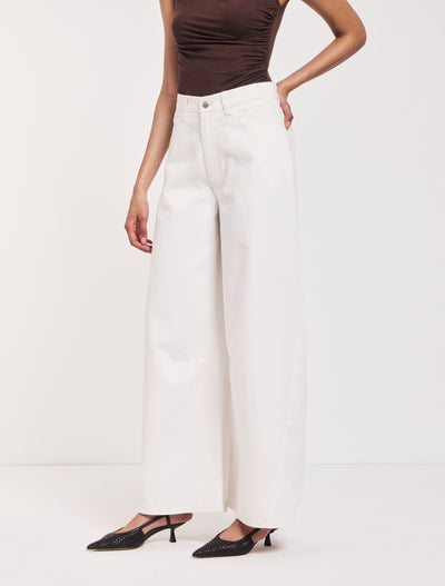 Sofia Barrel Leg Jean in Chalk