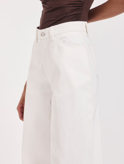 Sofia Barrel Leg Jean in Chalk