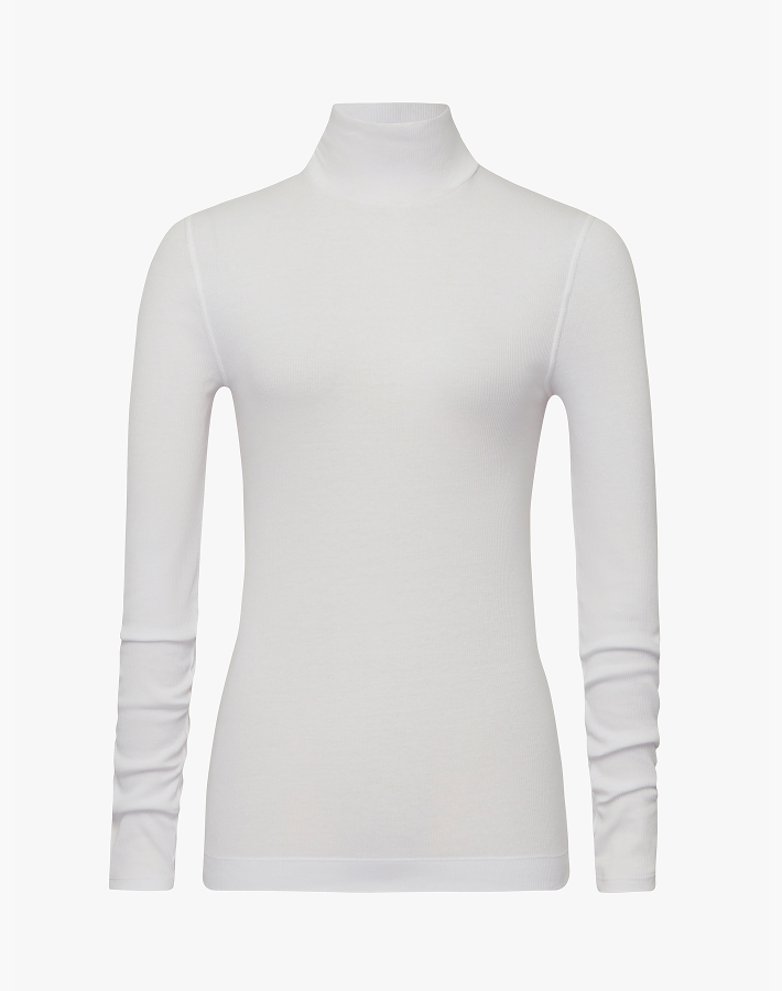 SURI TOP IN WHITE