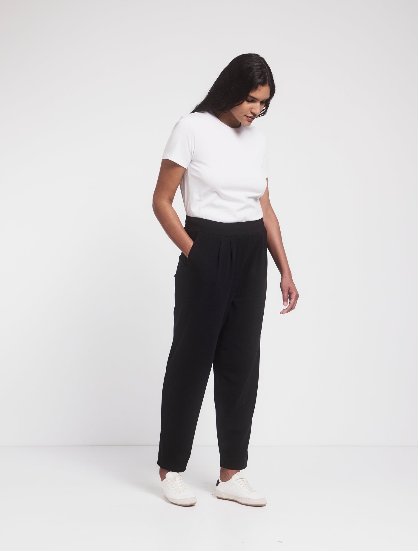 Flax Trousers in Black