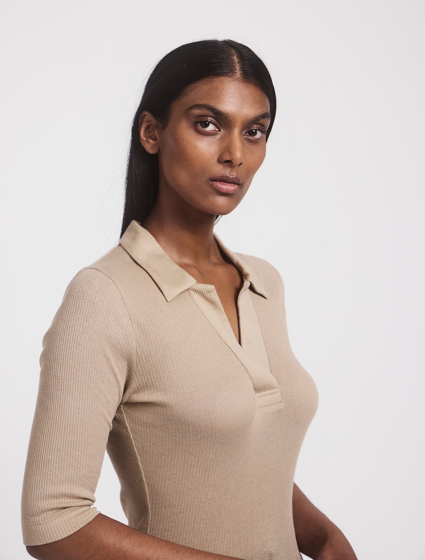 Tadeo Top In Taupe