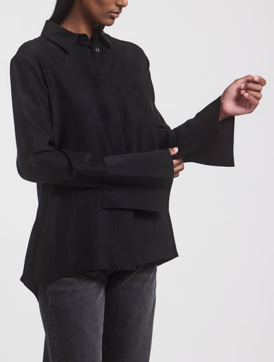 Signature Luxe Shirt In Black