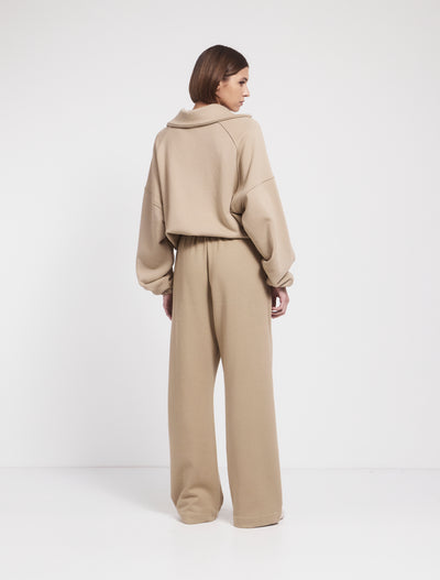 Signature Straight Leg Sweatpant in Taupe