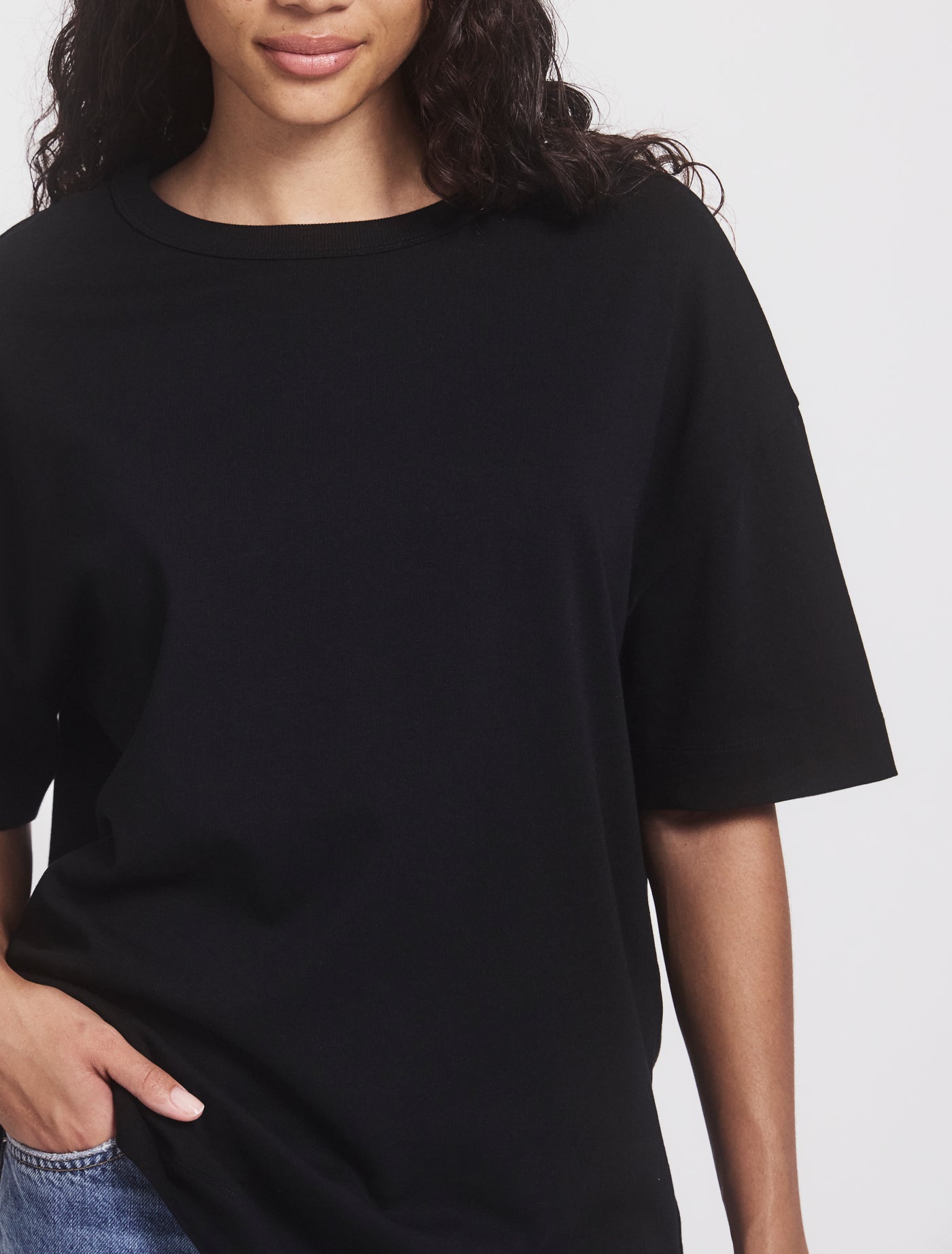 Lena Classic Cotton Oversize T-Shirt in Black