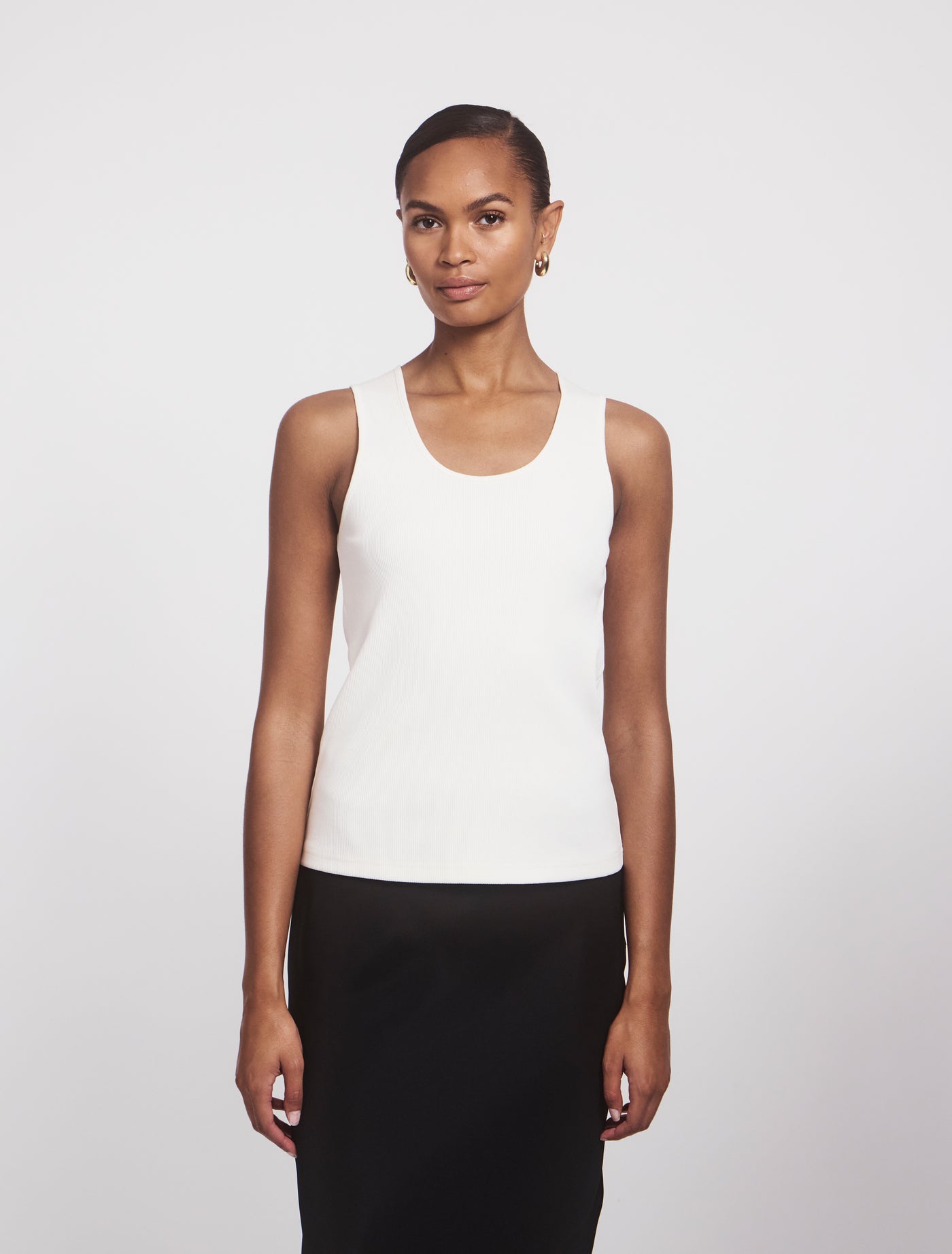 Azami Signature Rib Scoop Tank In Chalk White