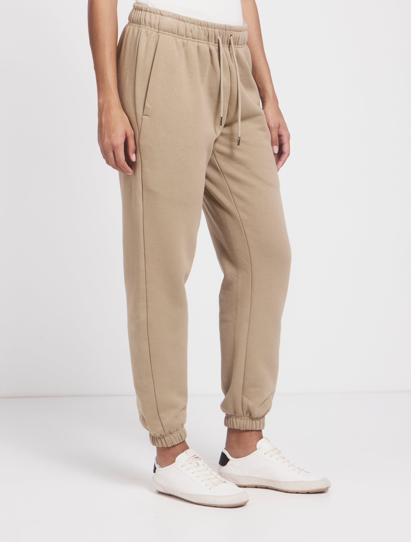 Signature Sweatpant in Taupe