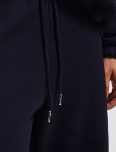 Signature Straight Leg Sweatpant in Darkest Navy