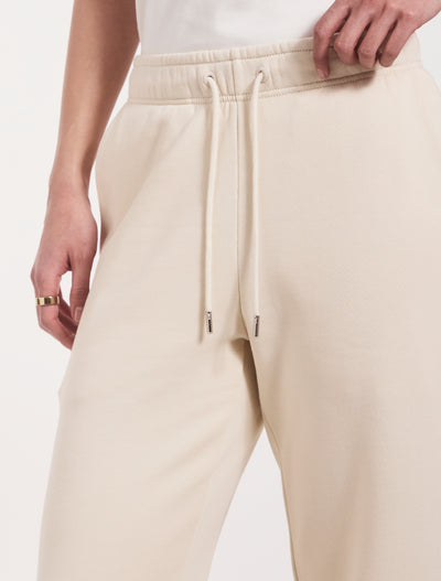 Signature Straight Leg Sweatpant in Cream