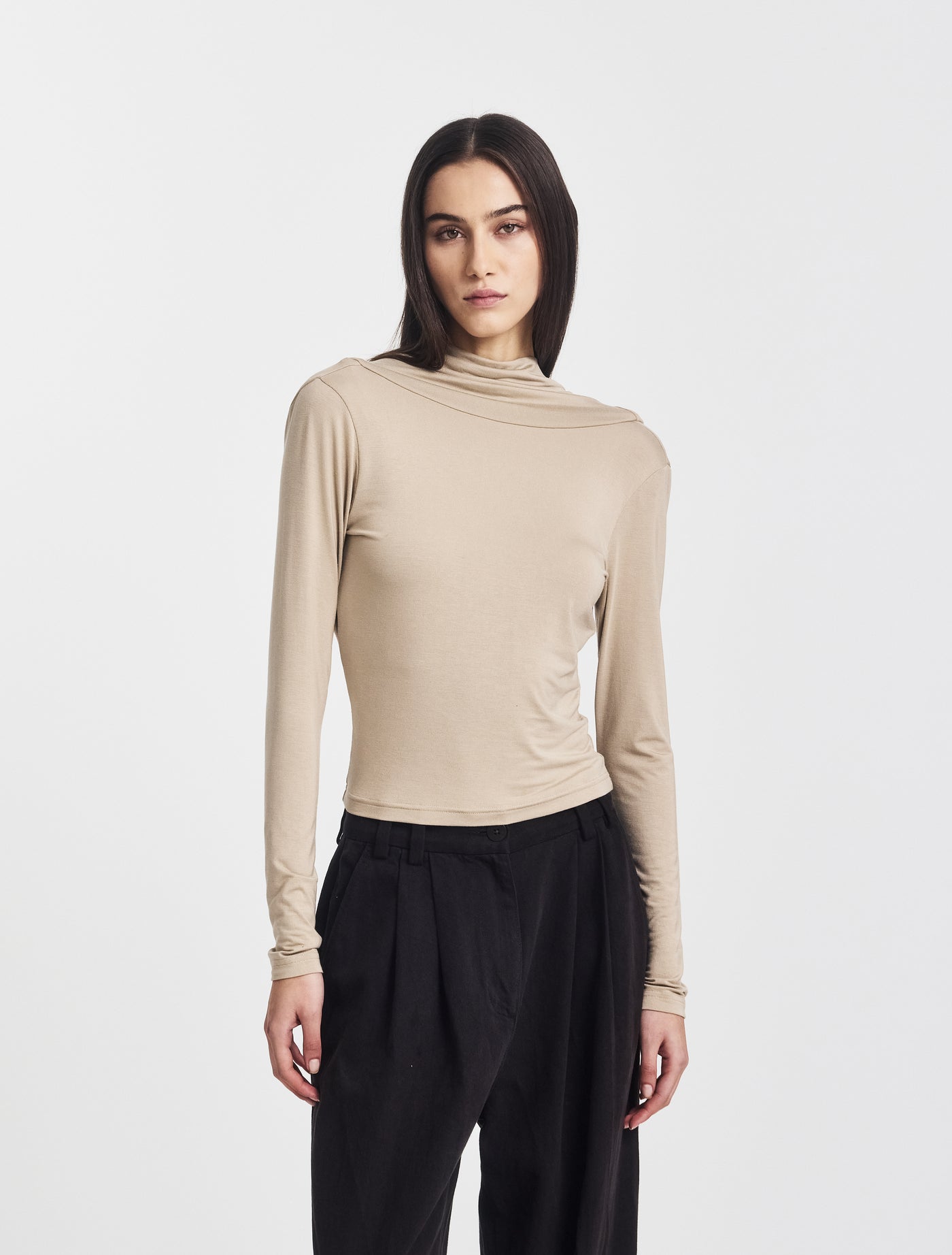 Anjea Reversible Top in Taupe
