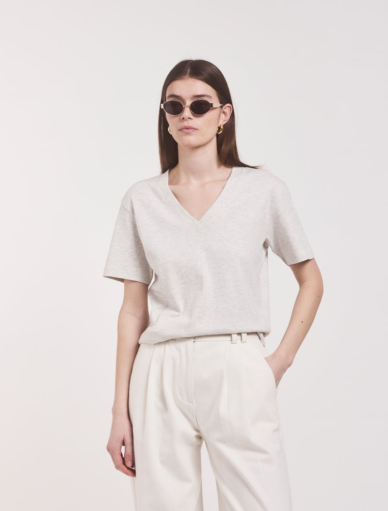 Compact Cotton V Neck T-shirt in Light Grey Marl