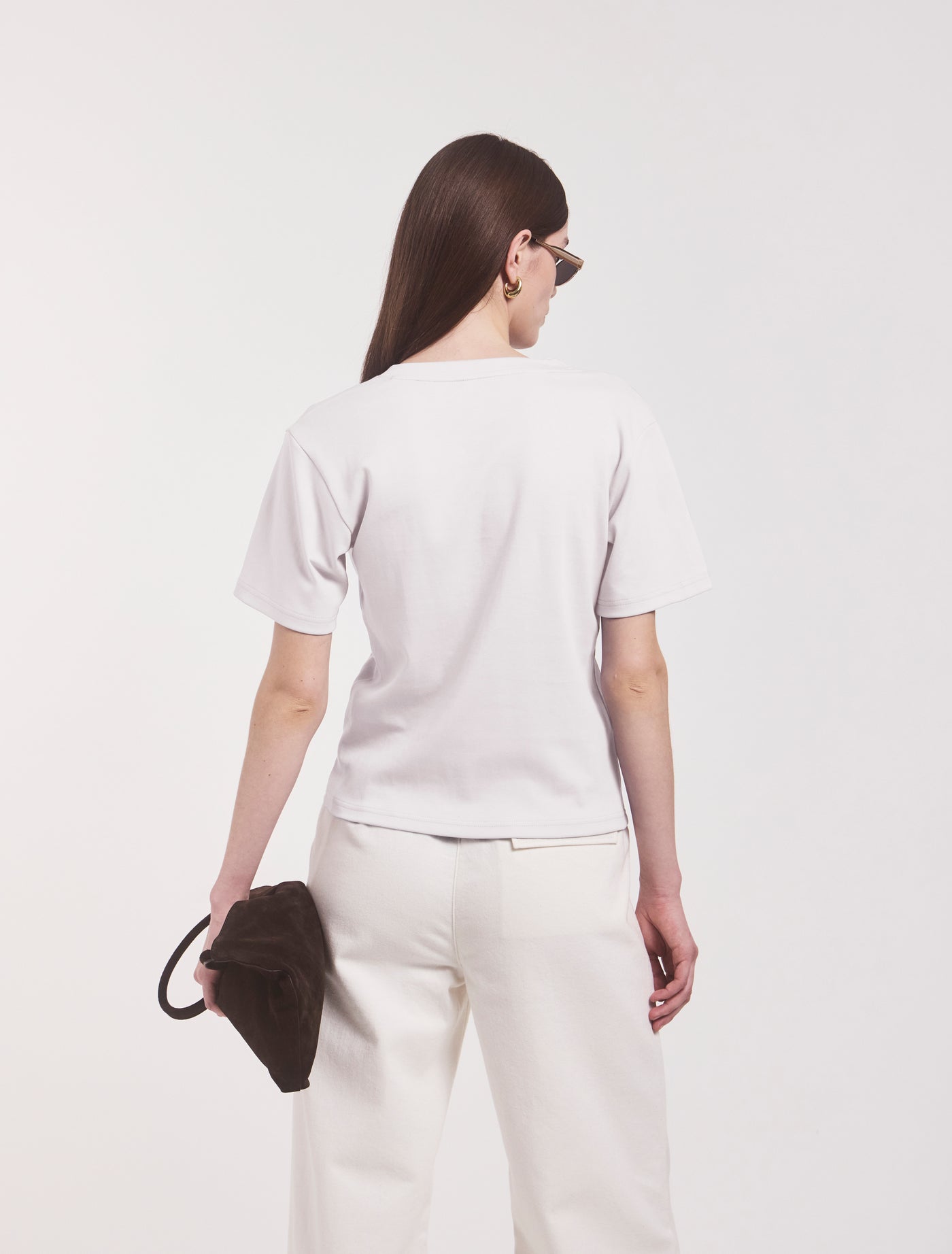 Signature V Neck T-shirt in White