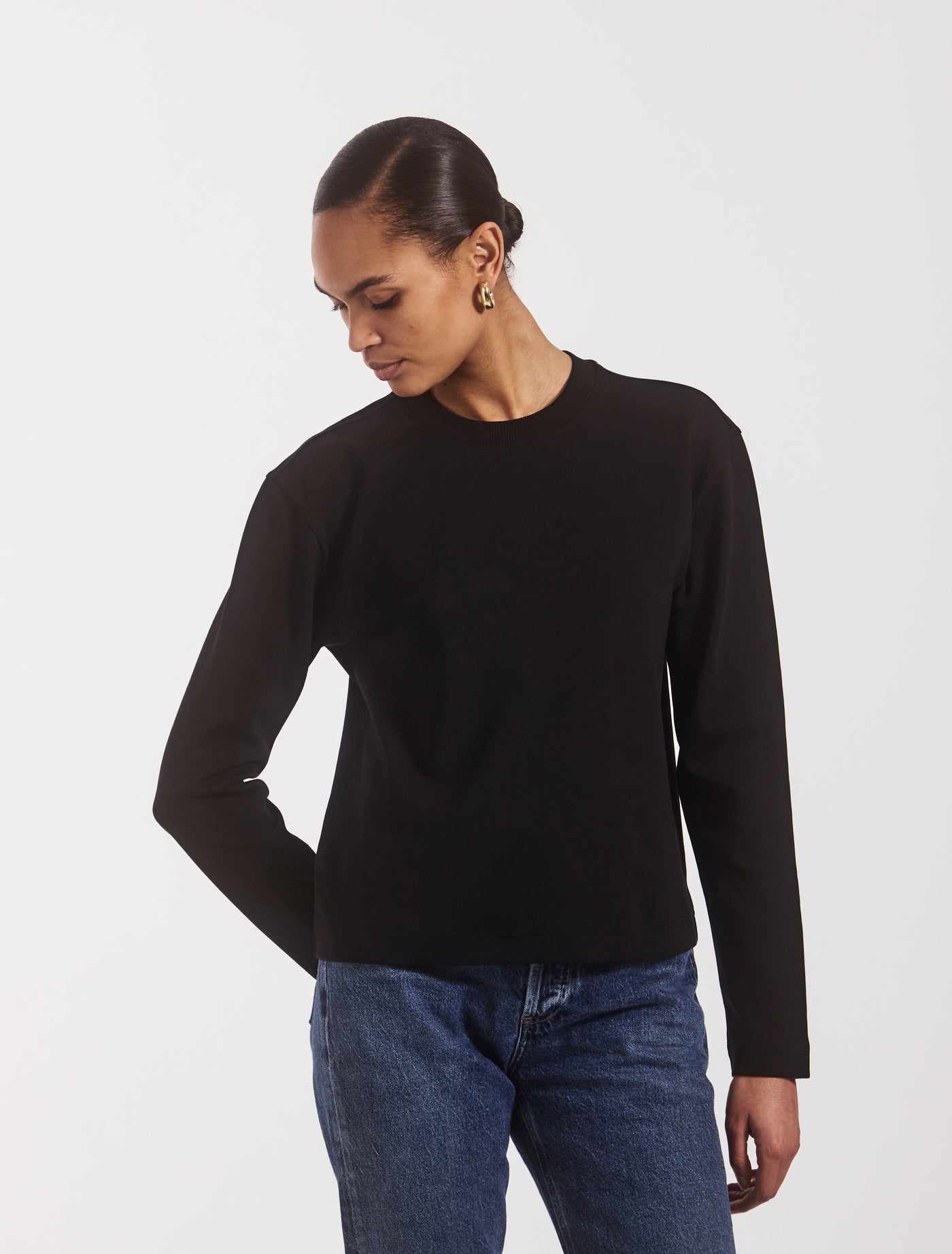 Signature Long Sleeve T-Shirt in Black