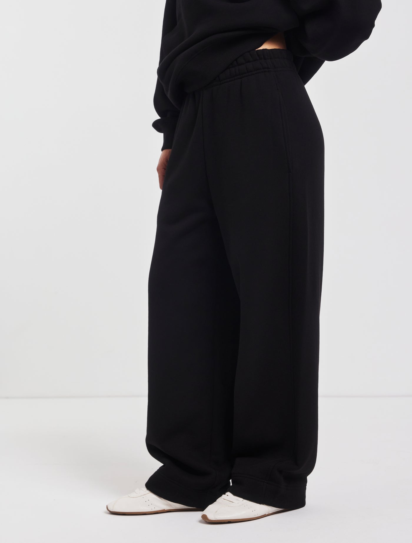 Ellery Barrel Leg Sweatpant in Black