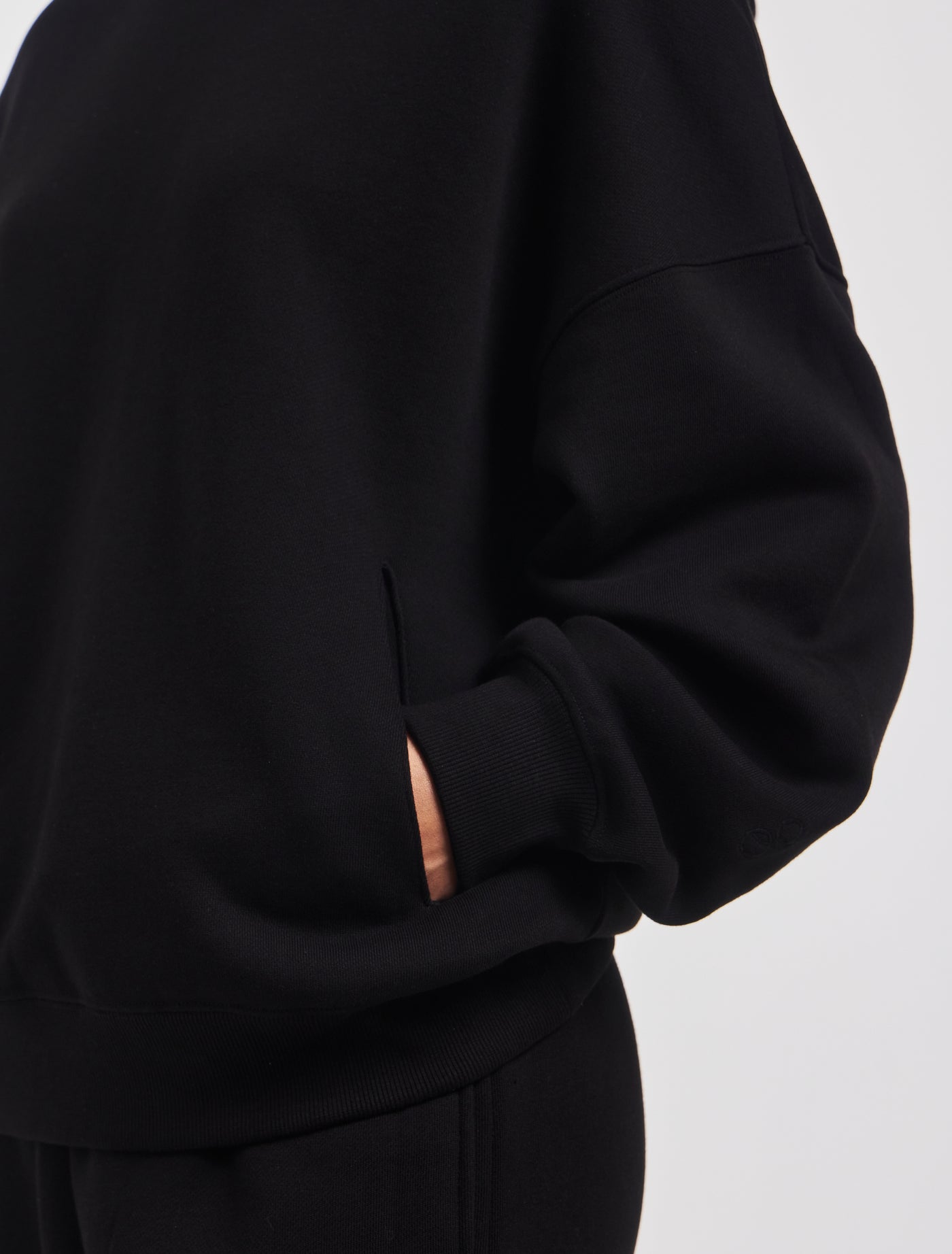 Oversized Hoodie in Black