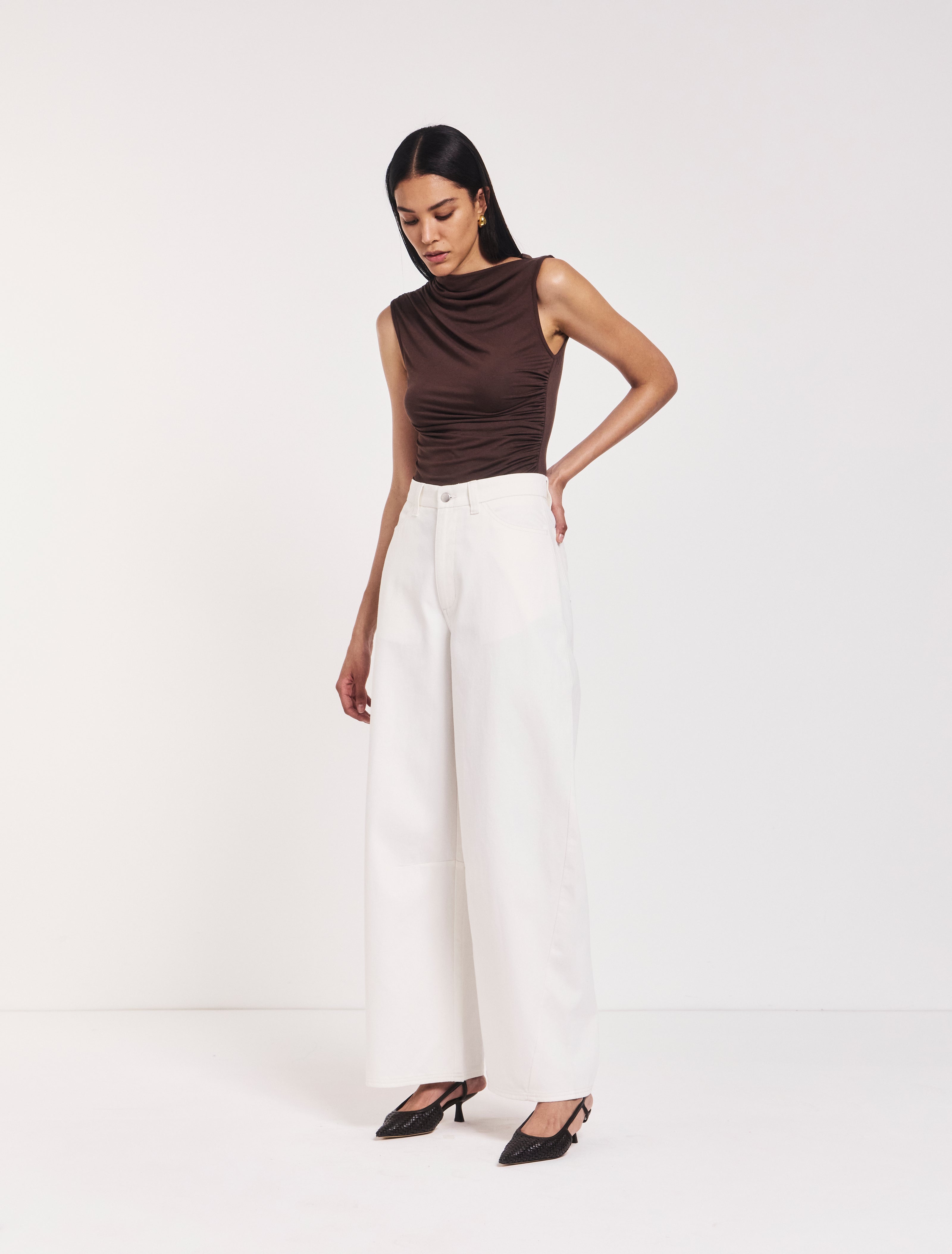 Sofia Barrel Leg Jean in Chalk