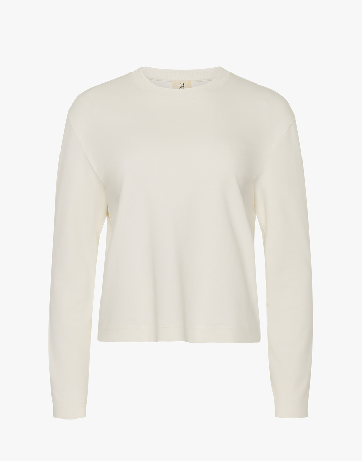 SIGNATURE LONGSLEEVE T-SHIRT IN CHLAK WHITE